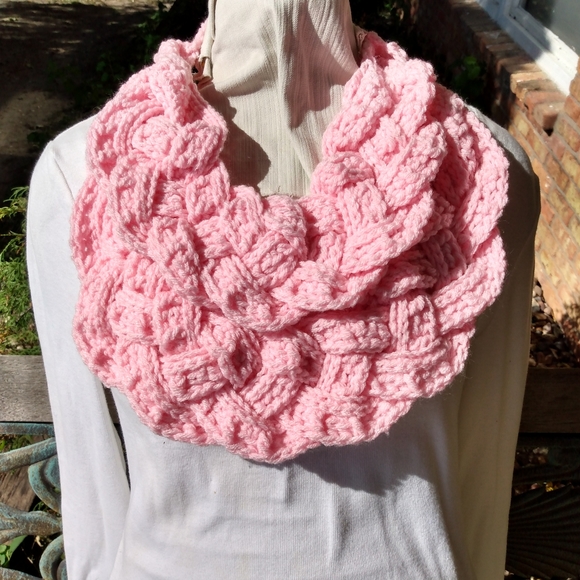 Hand crochet scarf with button on back. Pink. New. - Picture 2 of 3